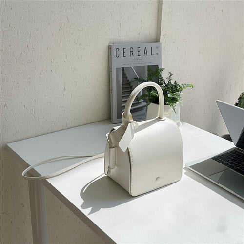 Small Polyester Magnetic Buckle Shoulder Bag