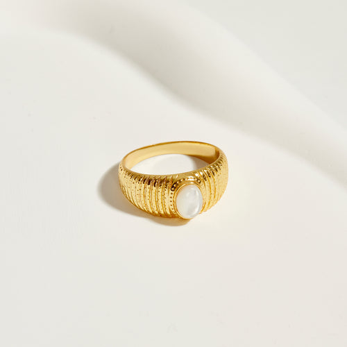 Boho Pearl Chunky Ring - Minimalistic