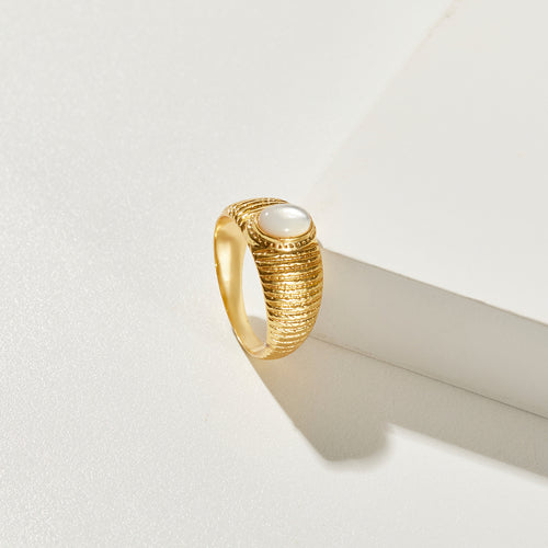 Boho Pearl Chunky Ring - Minimalistic